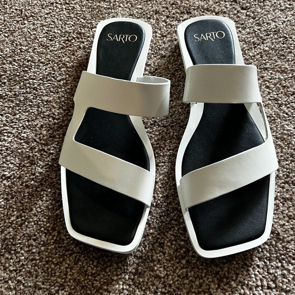 FrancoSarto Emily Flat Sandal